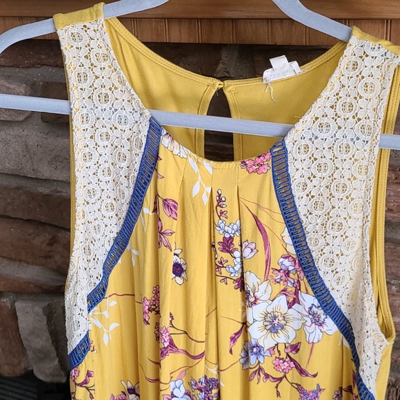 Donated Poem & Thread Tank - Picture 5 of 6